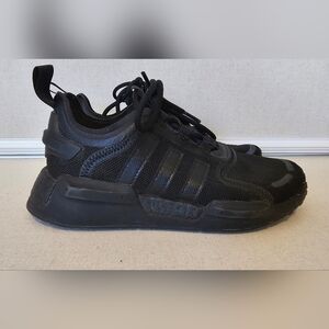 Adidas Kids NMD_V3 J 'Triple Black' sneakers